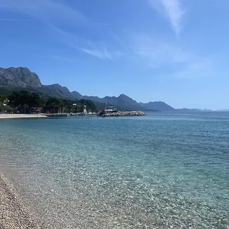 Julia 아파트 Živogošće